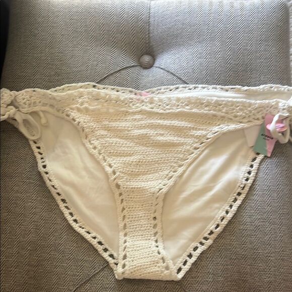 NWT Ardene white crochet bottoms Large - Picture 4 of 9